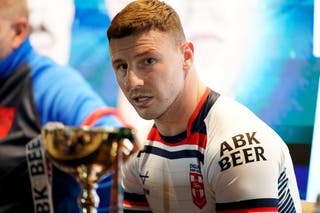 George Williams povede Anglii v sérii